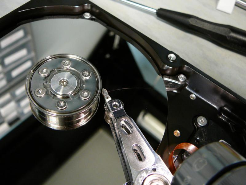 recuperare dati hard disk caduto